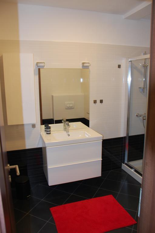 Apartment Spanjol Banjol Buitenkant foto