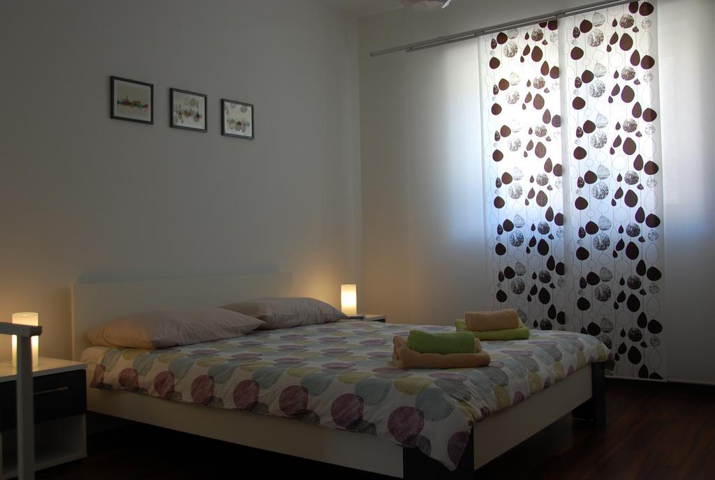 Apartment Spanjol Banjol Buitenkant foto