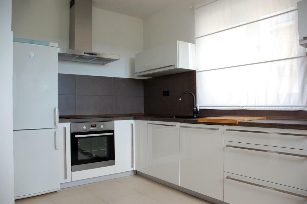 Apartment Spanjol Banjol Buitenkant foto